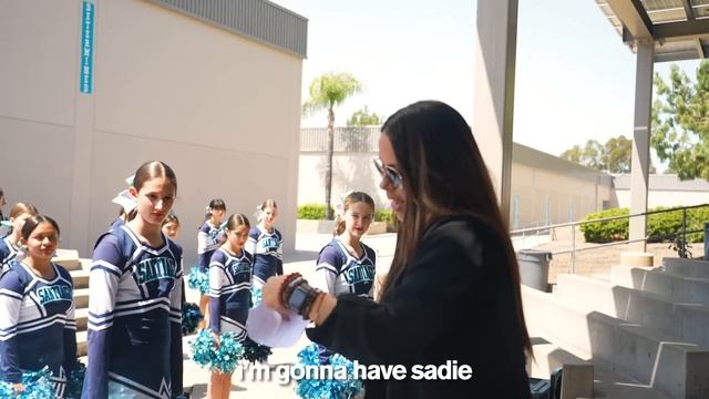 My Daughter's First Day at a NEW SCHOOL смотреть онлайн