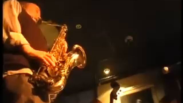 Don Weller at the Rhythm Station playing" Easy Living" смотреть онлайн