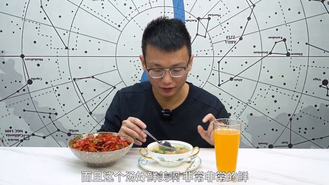 試吃5斤東北黑鰲蝦做的東北非遺名菜“蝲蛄豆腐”，味道值得一試嗎？ 【加油小軍哥】 смотреть онлайн