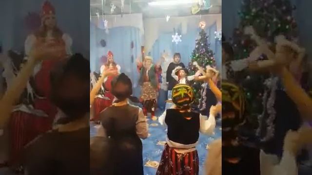 Песня танец Бабка ёжка смотреть онлайн