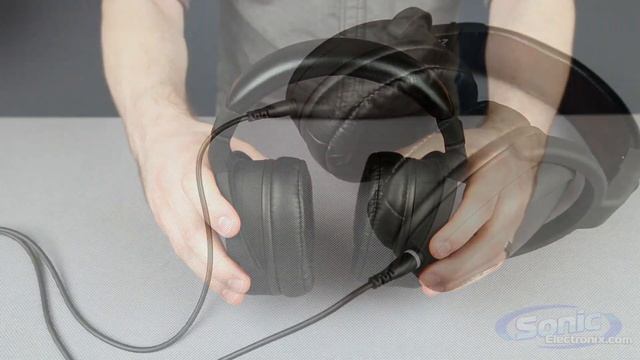 NVX XPT100 Professional Studio Headphones смотреть онлайн