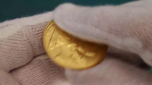 Unboxing 1 Ounce Gold Coin!