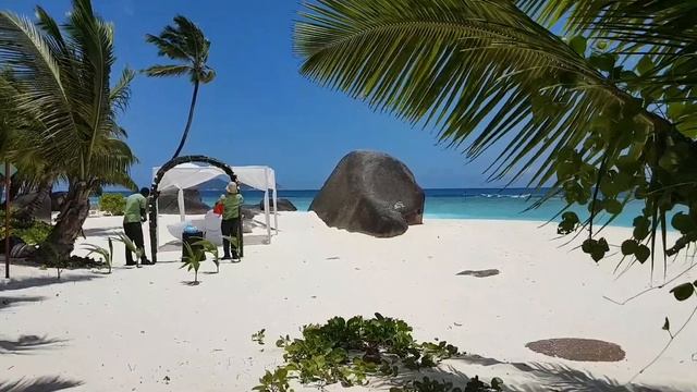 Сейшелы ?? (Seychelles), o. Маэ, о.Силует. Hilton Labriz5*, Savoy 5* смотреть онлайн