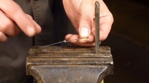 Крючок самоподсекатель для ловли хищника.