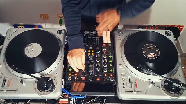 Dj short mix Vinyl Rap oldschool :D смотреть онлайн