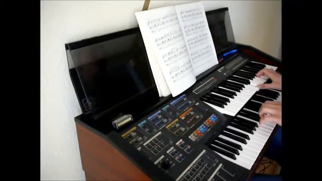 Bert Kaempfert - Spanish Eyes (played on Yamaha MC 600) смотреть онлайн
