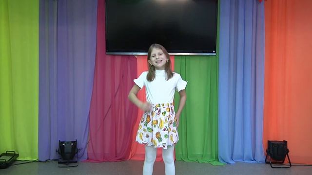 стихотворение "Смешной слонёнок",, авт Э. Успенский - чтец Кожухова Анна смотреть онлайн