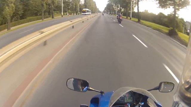 Honda Cbr 600rr Suzuki GSXR 1000 GSXF 750 Yamaha R6 Gdynia смотреть онлайн
