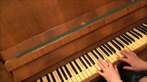 В школьное окно смотрят облака... Аккорды.