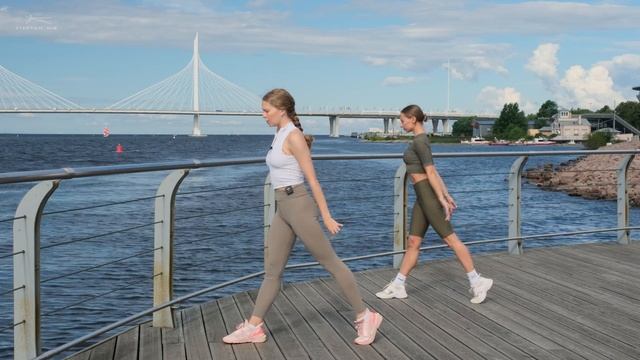Тренировка Barre на свежем воздухе | акцент на ноги и ягодицы смотреть онлайн