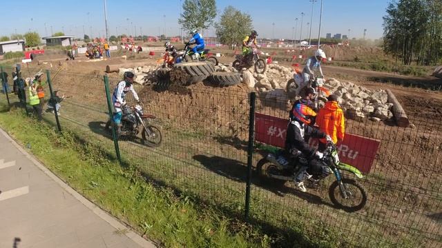 Эндуро-кросс на фестивале технических видов спорта ЦТВС Москва квалификация смотреть онлайн