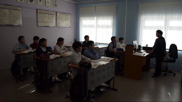 Урок родного языка. Учитель Егошина Татьяна Иннокентьевна смотреть онлайн