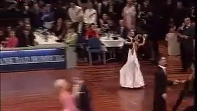 DM Amateure Standard 3. 11. 2001 in Frankfurt Finale Quickstep смотреть онлайн