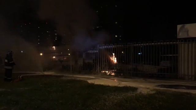 Сгорела газель на стоянке в Зеленограде смотреть онлайн