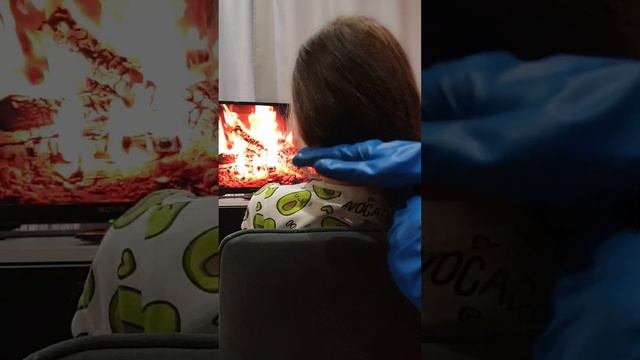 АСМР, массаж головы, расчесывание волос , жвачка, звуки рта. #асмр #асмрмассаж #асмржвачка смотреть онлайн