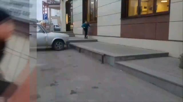 Учимся дропать. [Катаем на районе]. Learning to drop. [Riding in the area] смотреть онлайн