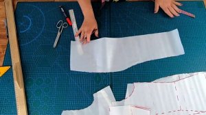 Брендовое платье рубашка в полоску с воротником. Модно, стильно, женственно.mp4