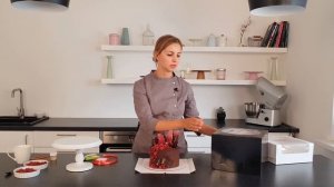 Как упаковать торт в  коробку и завязать красиво ленту I The Cake School кондитер Ольга Шлычкова