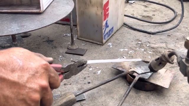 Revive Dead Batteries with Ease || The Ultimate Guide to Battery Restoration on a Budget смотреть онлайн