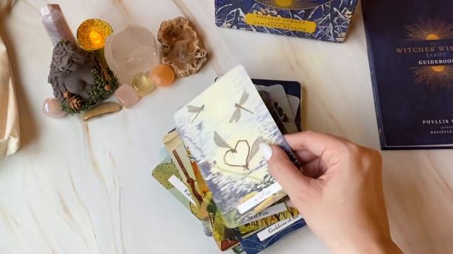 The Witches Wisdom Tarot | UNBOXING смотреть онлайн