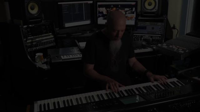 Jordan Rudess Plays SampleTank 4: Synths