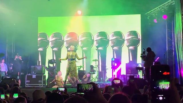 MARUV - Между нами (Екатеринбург 2019, Ural Music Night) смотреть онлайн