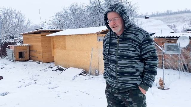 #100 Зима пришла на хутор. Испекли хлеб "по-деревенски" в духовке. / переезд из Москвы в деревню смотреть онлайн