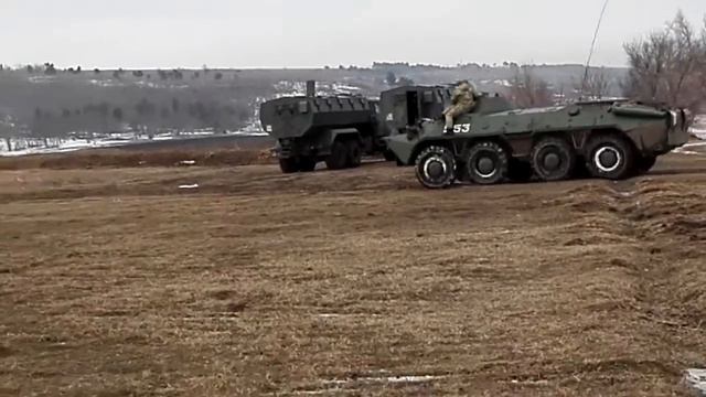 БТР грязи не боится!!! смотреть онлайн