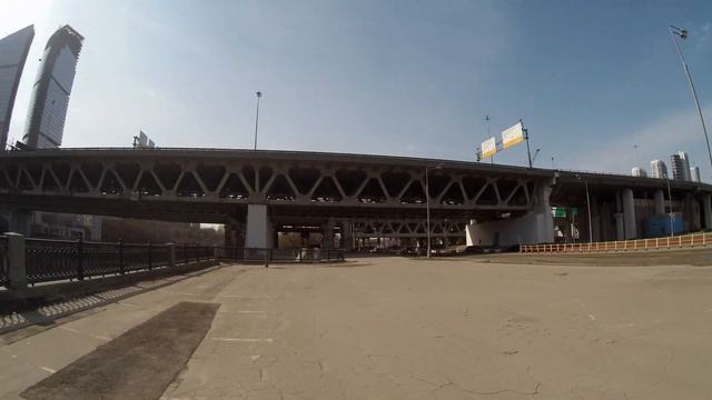 Набережную продлевают, мост строят смотреть онлайн