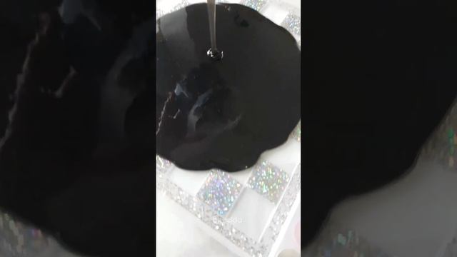 Resin TUTORIAL Holographic Glitter & Black Chess Board ?? смотреть онлайн
