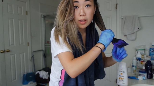 DYING MY HAIR LAVENDER смотреть онлайн