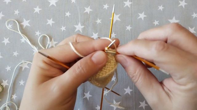 Носочки без резинки. Чудесный узор для вязания по кругу. смотреть онлайн