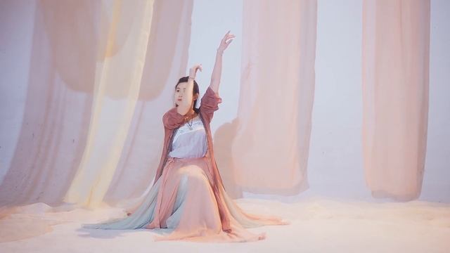【yushi雨诗】Choreography: Genshin Impact - The Divine Damsel of Devastation Yunjin 编舞: 原神 - 云堇 神女劈观 смотреть онлайн