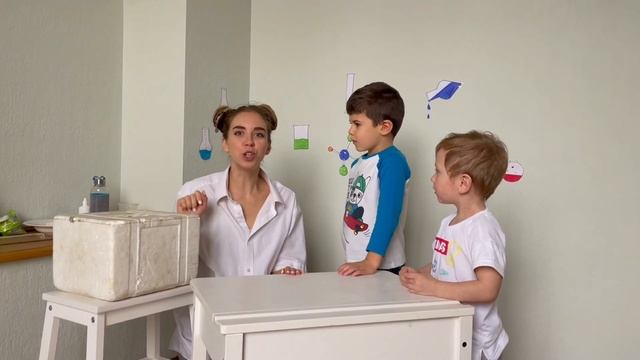 Опыты с детьми ♥ Химические опыты с сухим льдом , водой, скитлс , уксусом смотреть онлайн