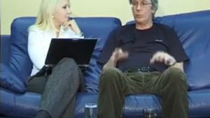 К Никольский   На диване