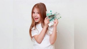 Кто получит 1,5  млн рублей за третьего ребенка. Федеральные выплаты для семей с тремя детьми