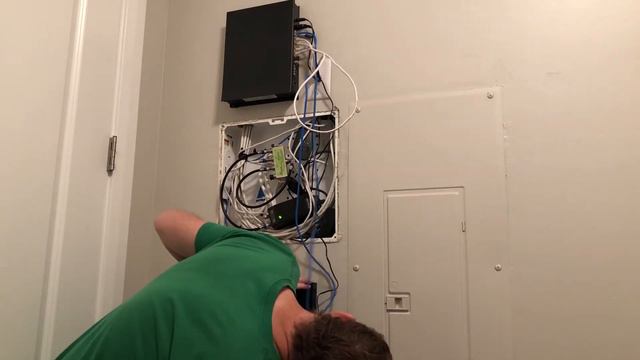 TRENDnet 8-Port Gigabit GREENnet Switch Setup for home users.