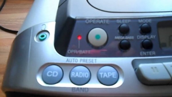 SONY CFD-S01 PORTABLE CD CASSETTE PLAYER RADIO TUNER STEREO FM/AM BOOMBOX