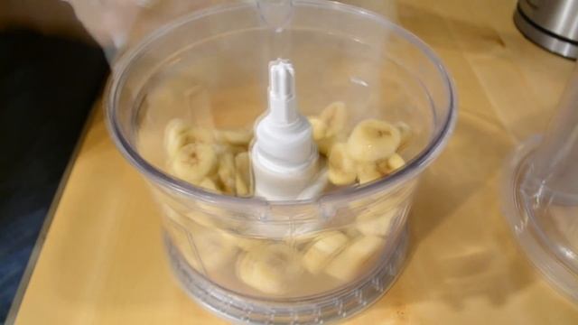ДОМАШНЕЕ МОРОЖЕНОЕ за 5 минут Банановое Мороженое Homemade ice cream in 5 minutes смотреть онлайн