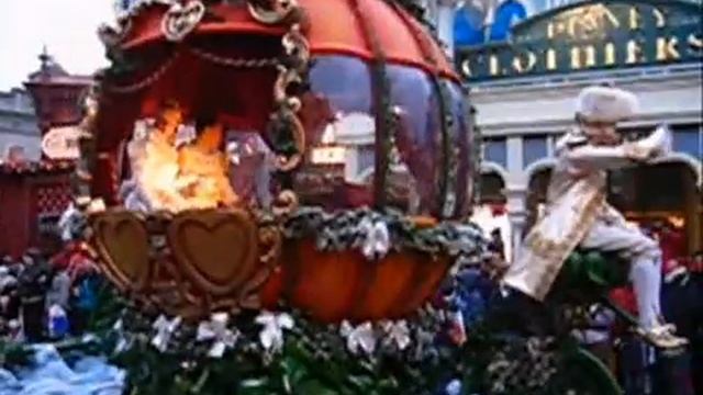 Disneyland Resort Paris - Christmas Parade 2006 смотреть онлайн