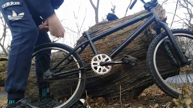 Как заменить седло на велосипеде. (BMX) смотреть онлайн