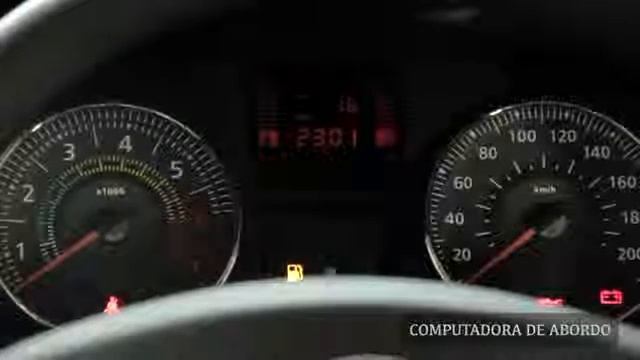 Renault Clio 4 ptas - Presentación del vehículo смотреть онлайн