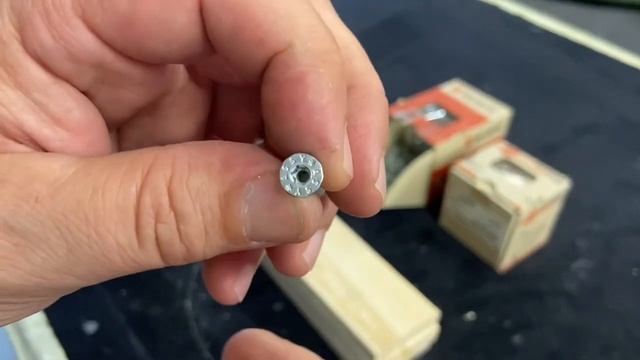 Чем отличается профессиональный саморез от обыкновенного. смотреть онлайн