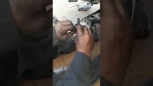 Как правильно надеть кольцо  шаровой опоры пыльника