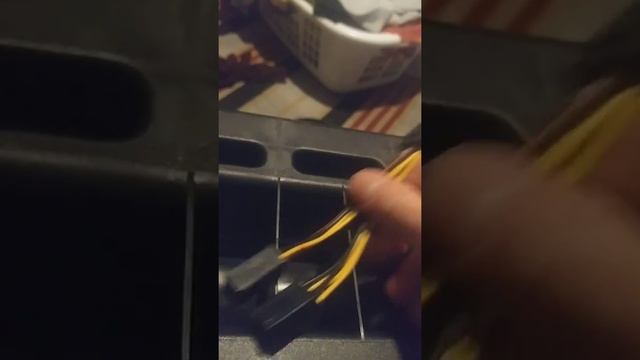 Molex to 8pin смотреть онлайн