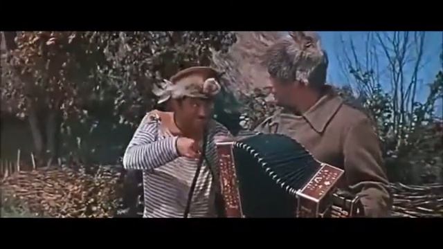 А ну, сочини для меня, что нибудь такое, чтобы душа сначала развернулась, а потом обратно... смотреть онлайн