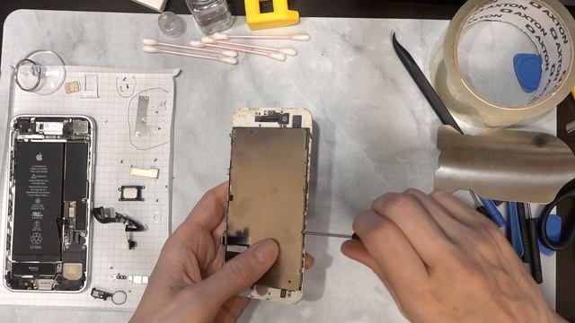 iPhone 7 - замена экрана и батареи (повышенной емкости) смотреть онлайн