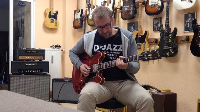 67er Gibson ES 335 über Real Guitars RG 80 Head 2 смотреть онлайн