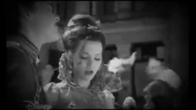 песня имя 220 Мэл и Бен смотреть онлайн