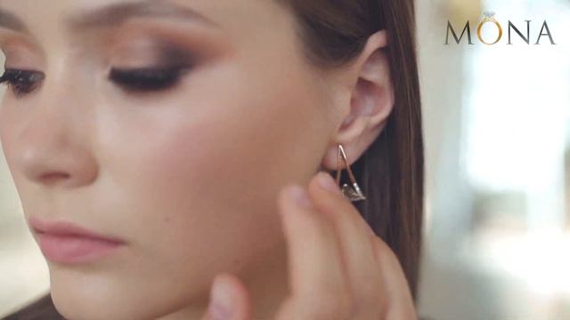 Серьги-треугольники «Клеопатра» с серыми кристаллами Сваровски смотреть онлайн